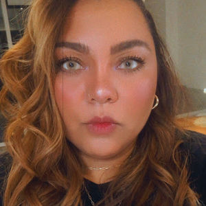 Meet your Posher, Monica